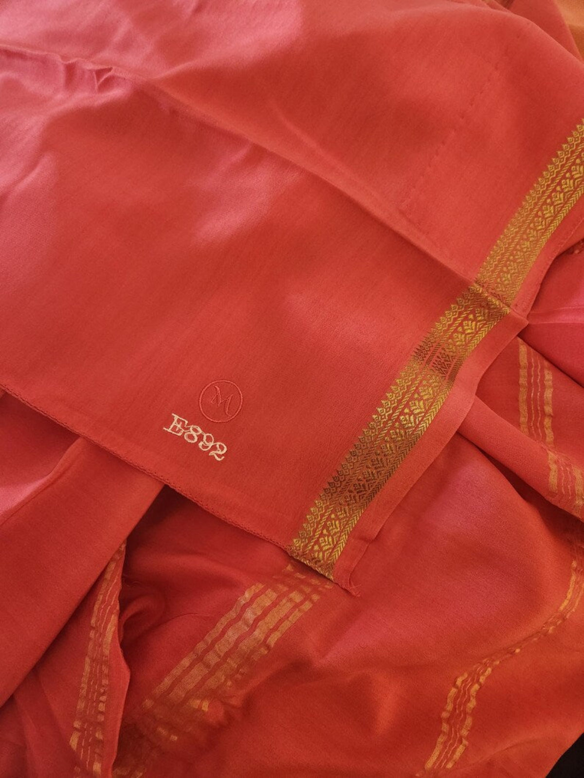 Pure Mysore Crepe Silk Fabric Texture 120 GSM – Swranyam